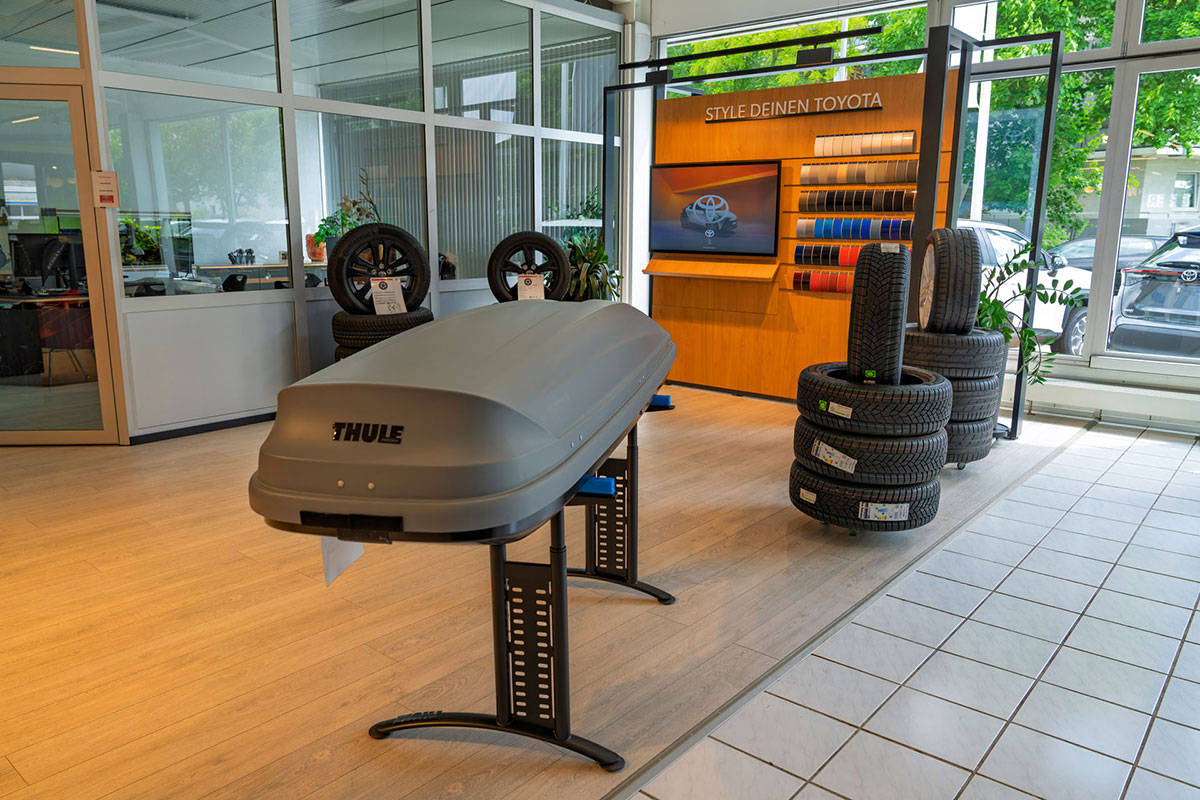 Bereich „Style deinen Toyota“ im Autohaus Bürkle